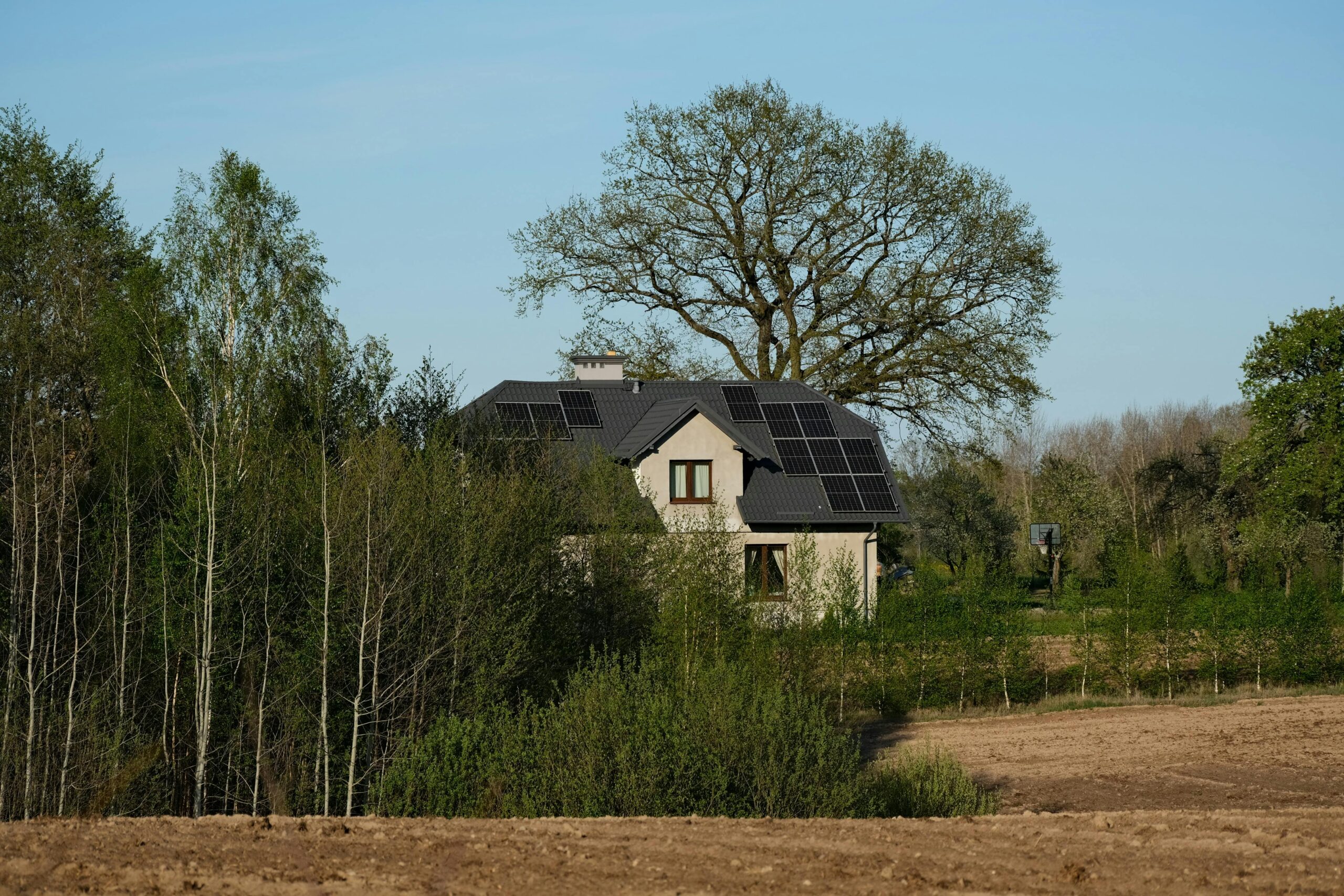 Backup Power for Homes Complete Guide to Portable Power Stations, Home Batteries and Solar