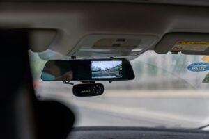 Best Mirror Dash Cams UK 4 Top Rear-View Camera Picks